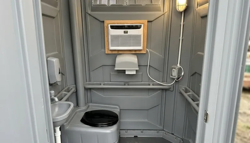 Climate-Controlled Porta Potty delivery to site in Arizona, AZ